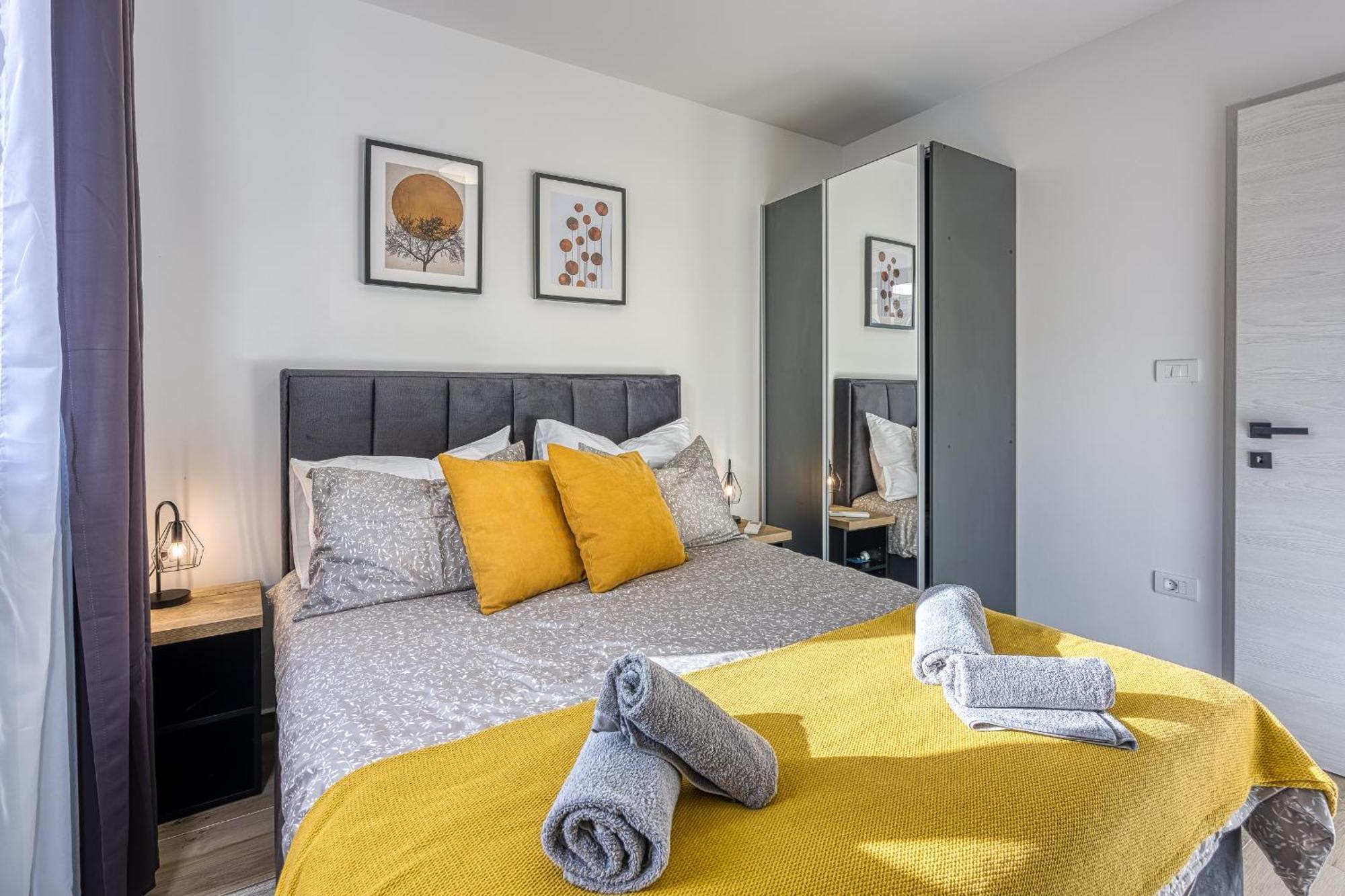 Apartment Center Oasis - Private Parking